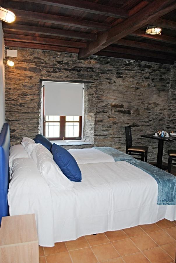 Double Room 03